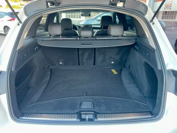 Mercedes-Benz GLC 200 4Matic 9G-TRONIC Edition AMG Line 11