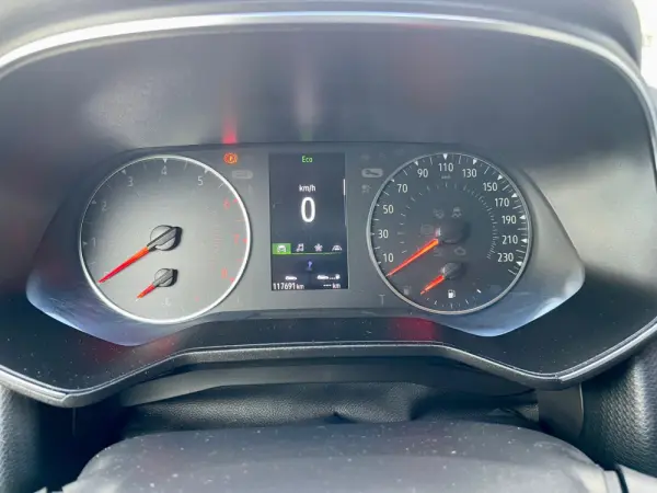 Renault Clio 1.0 TCe Intens 12