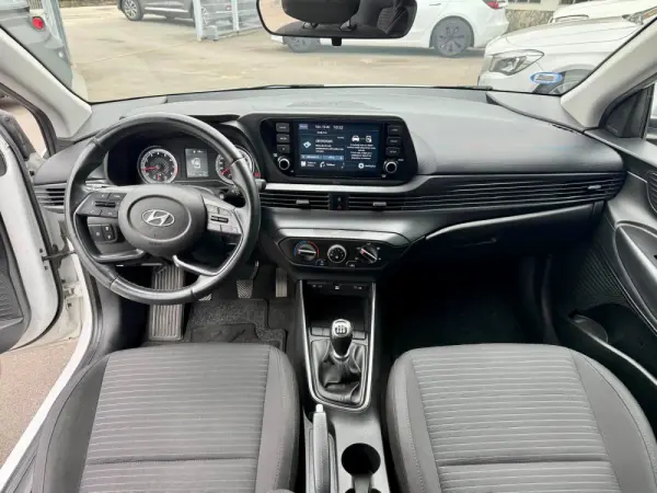 Hyundai i20 1.2 Comfort 8