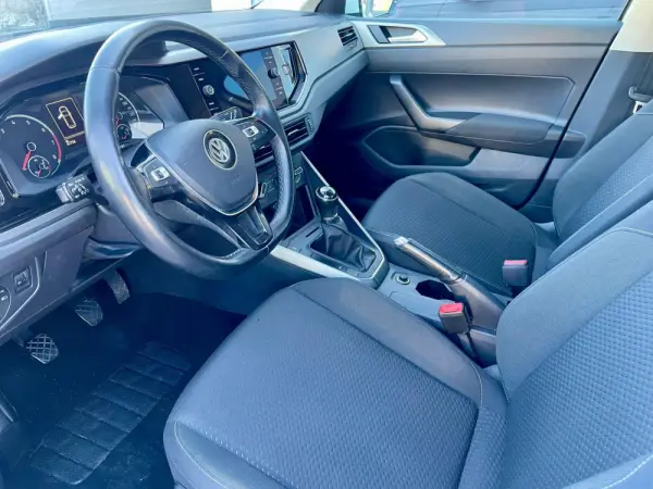 Volkswagen Polo 1.0 TSI Confortline 9