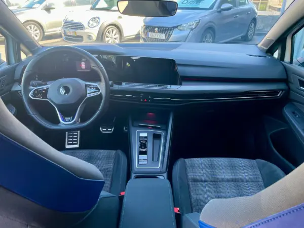 Volkswagen Golf 1.4 GTE Plug-in-Hybrid DSG 9