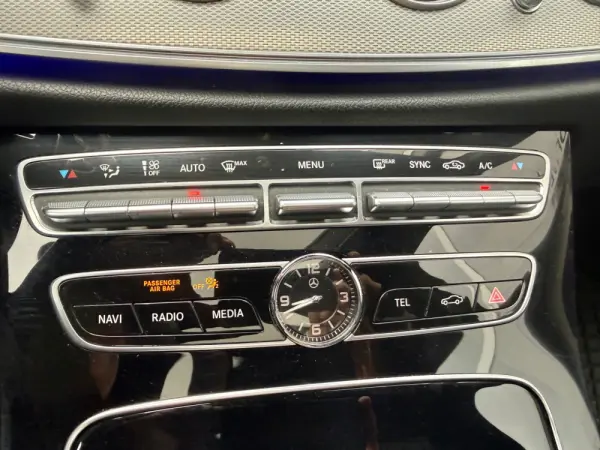 Mercedes-Benz E 220 d AMG Line 16