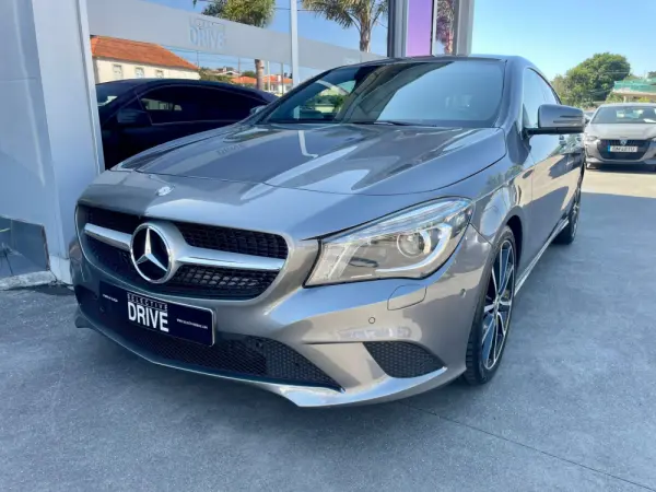 Mercedes-Benz CLA 180 d Shooting Brake Urban 1