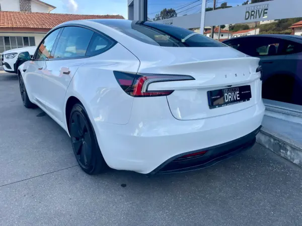 Tesla Model 3 Tração Traseira 6
