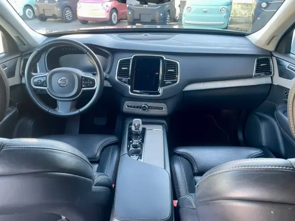 Volvo XC 90 2.0 B5 Inscription AWD 8