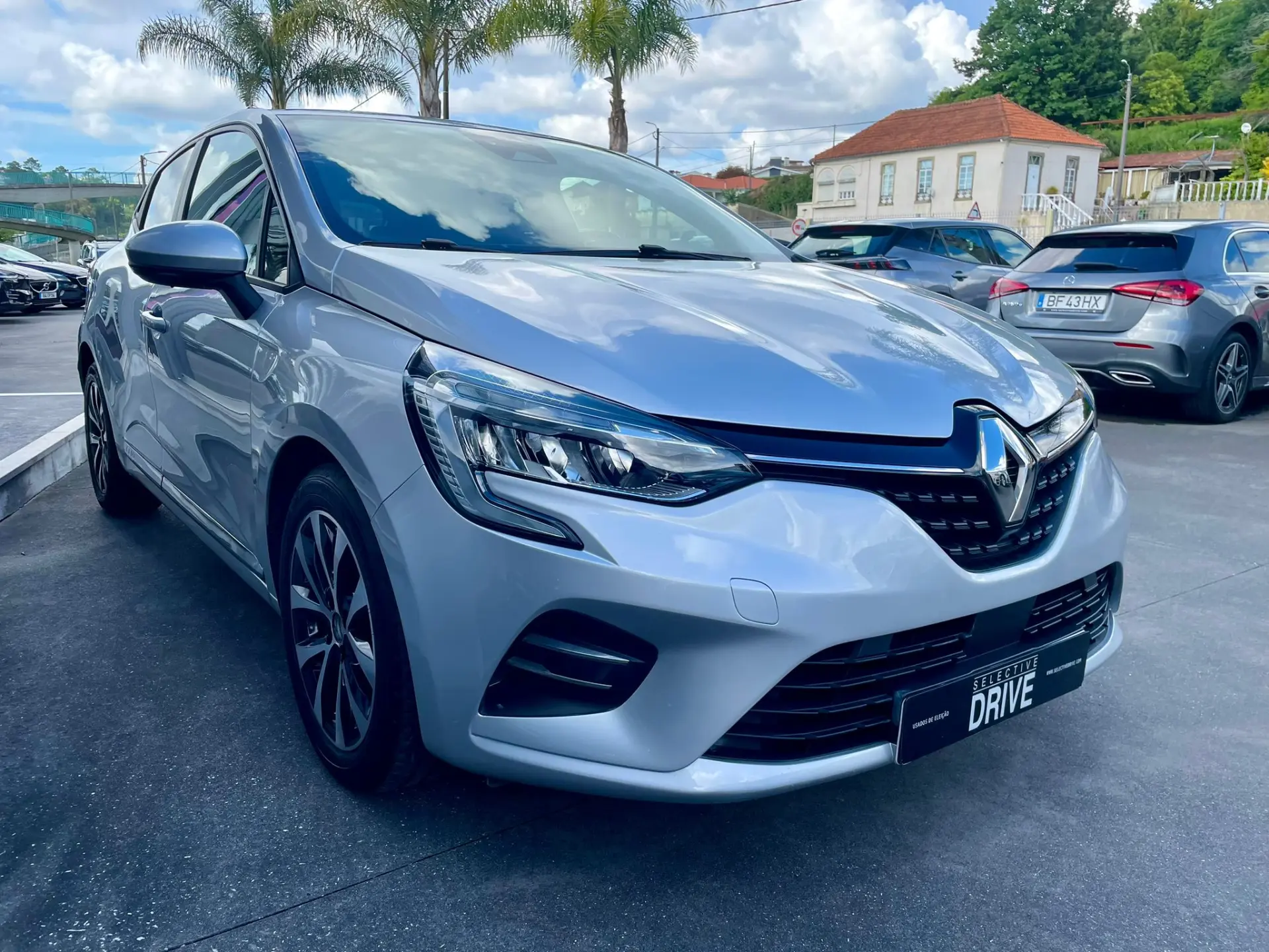 Renault Clio 1.0 TCe Intens 3