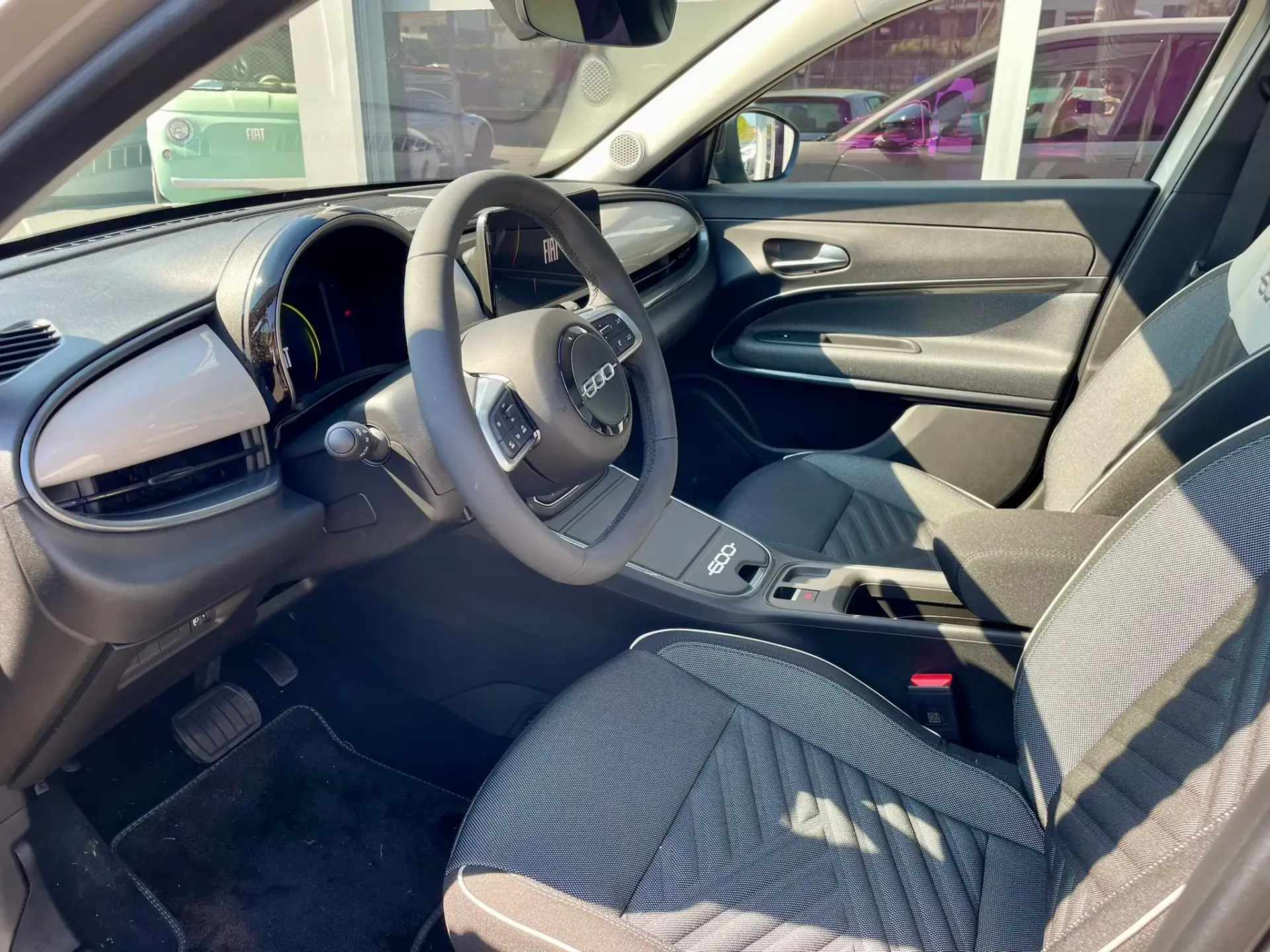 Fiat 600 1.2 Hybrid Icon 9
