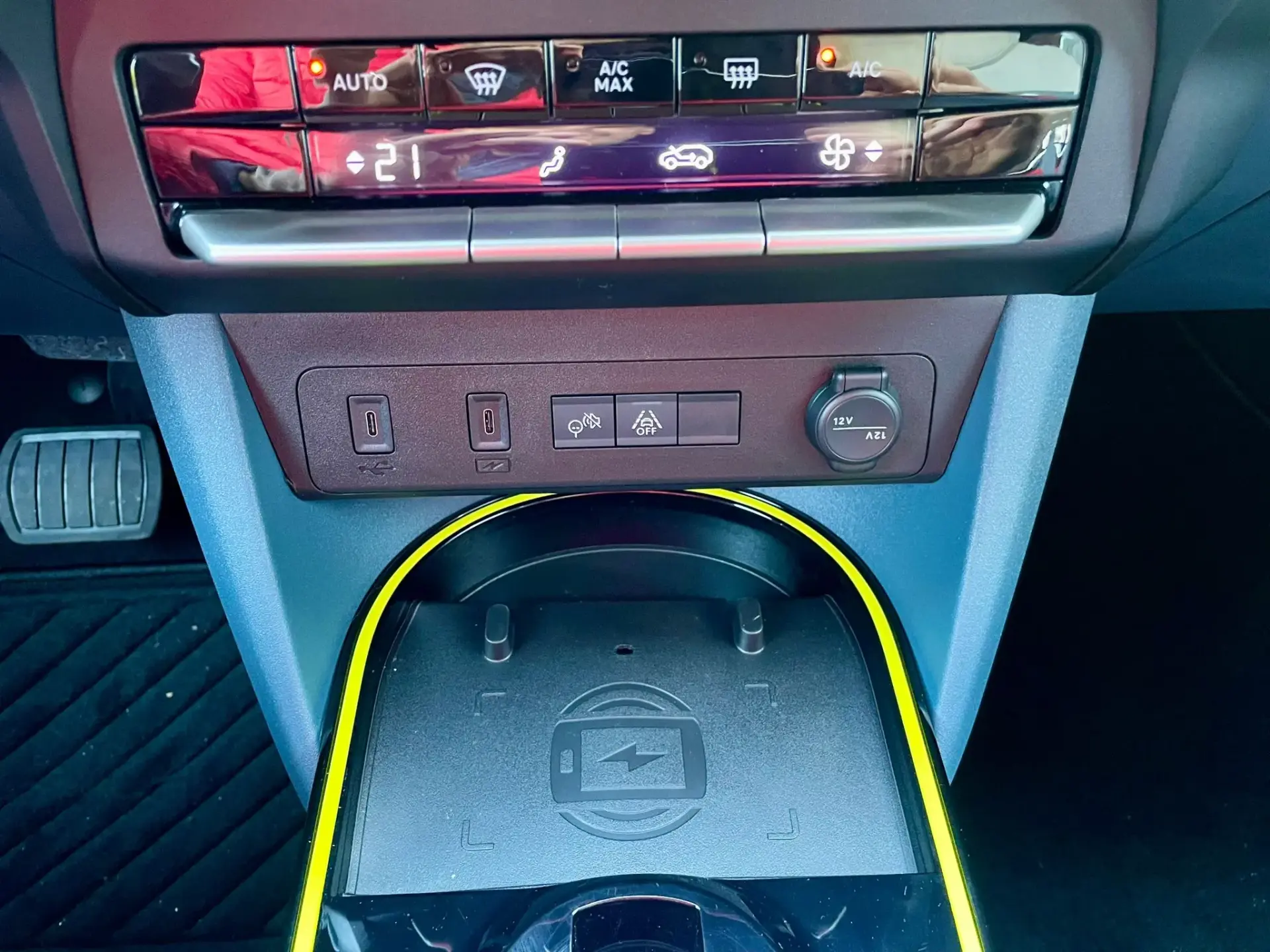 Fiat Grande Panda 1.2 Hybrid La Prima eDCT 15