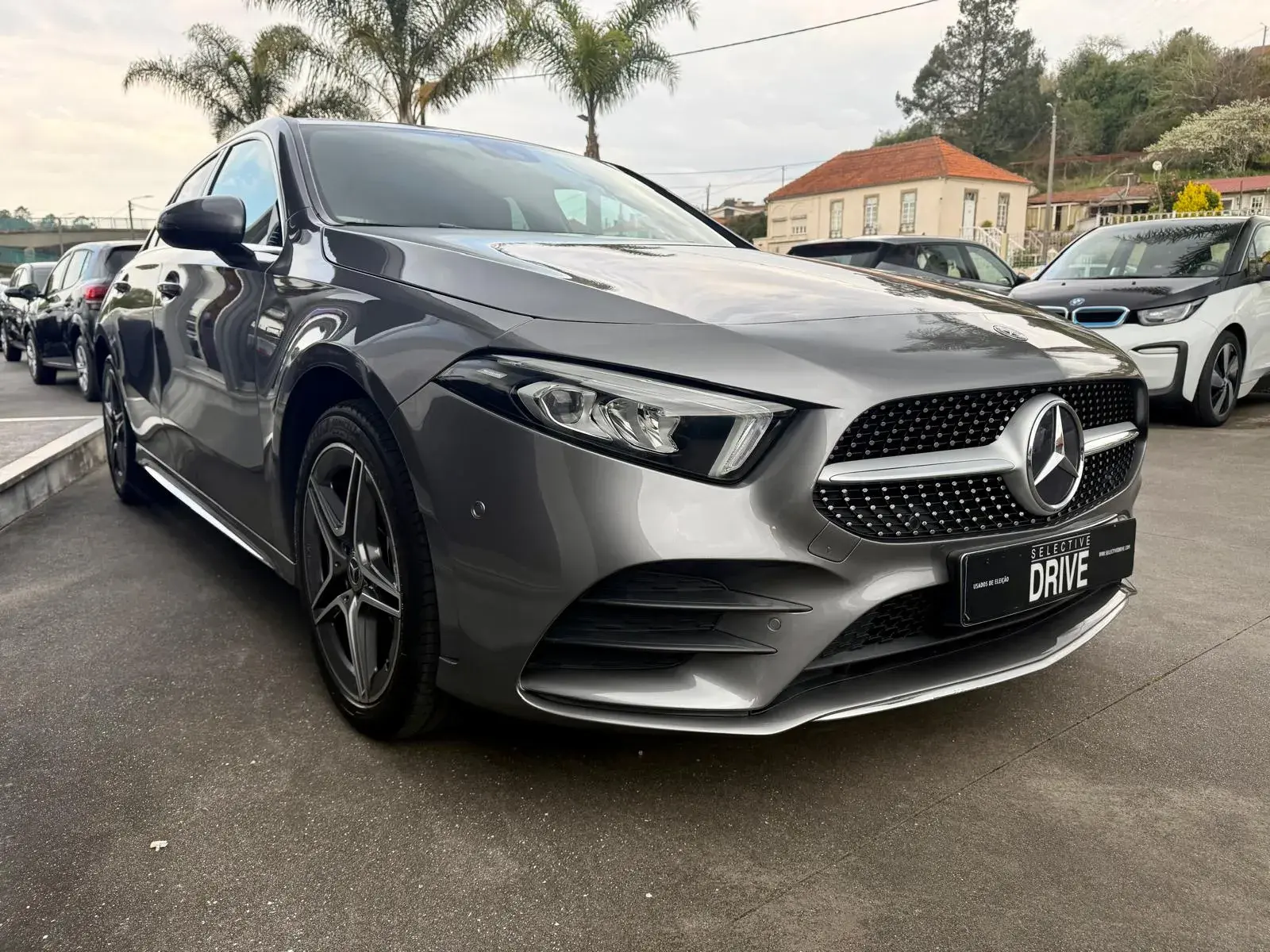 Mercedes-Benz A 250 e AMG Line 3