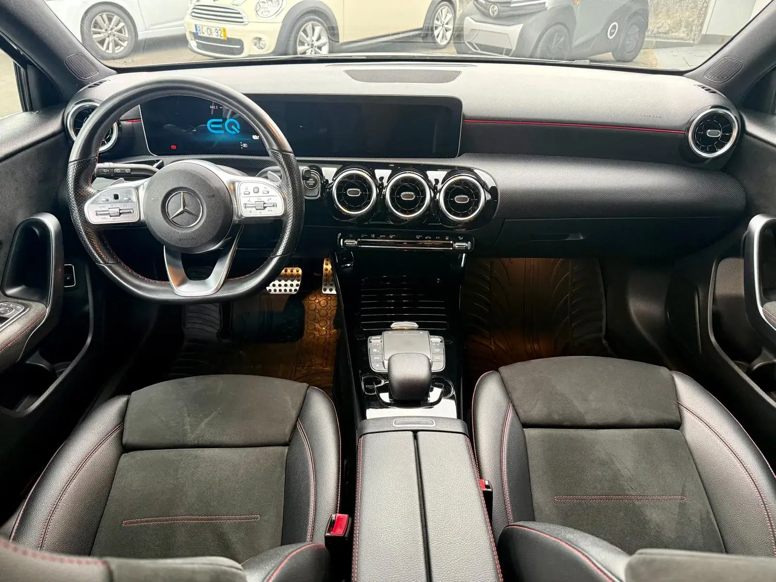 Mercedes-Benz A 250 e AMG Line 8