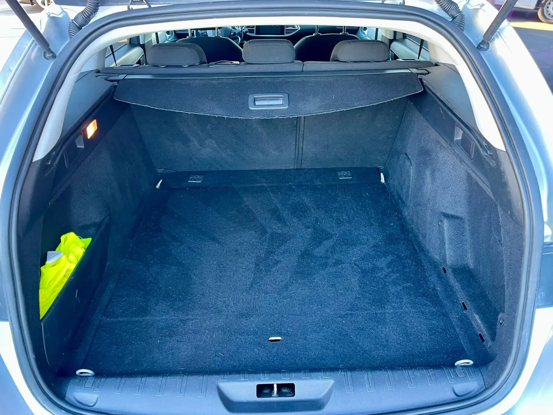 Peugeot 308 SW 1.6 BlueHDi Allure 11