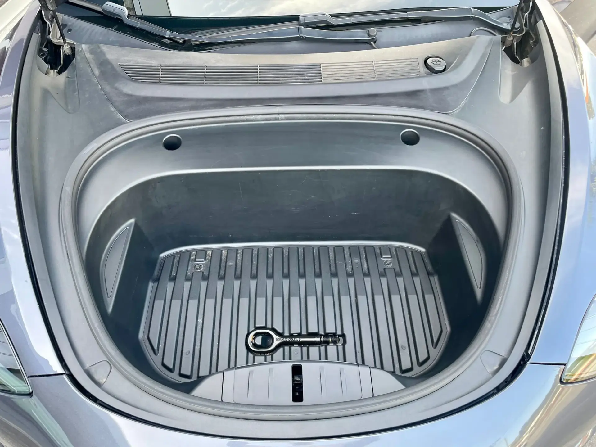 Tesla Model 3 Standard Range Plus RWD 12