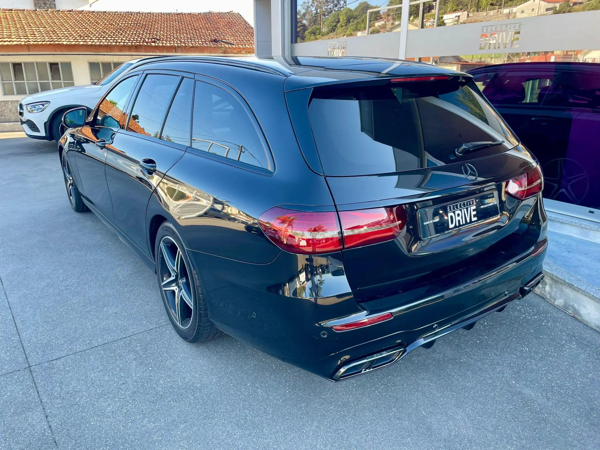 Mercedes-Benz E 300 d AMG Line 6
