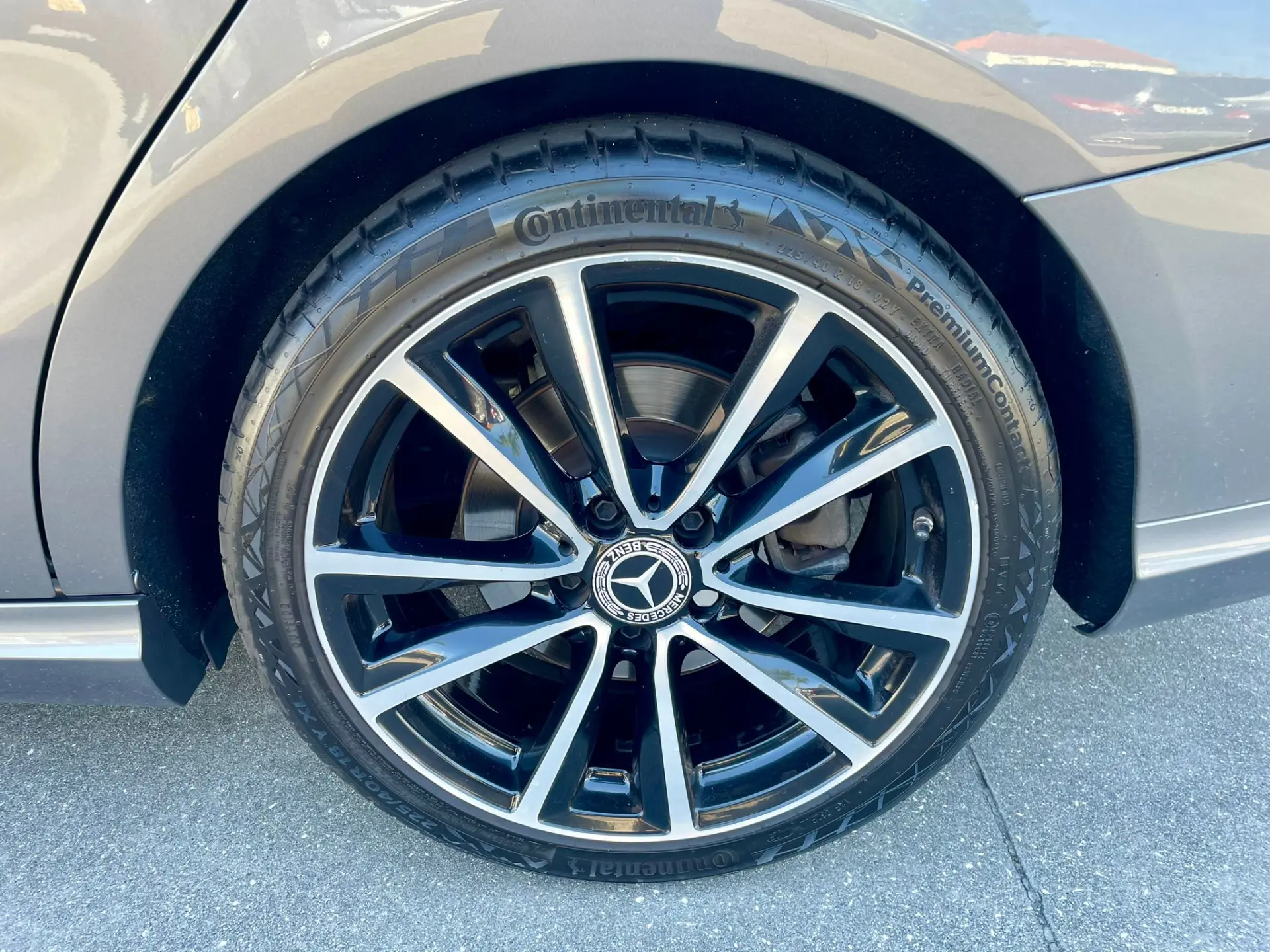 Mercedes-Benz CLA 180 d Shooting Brake Urban 7