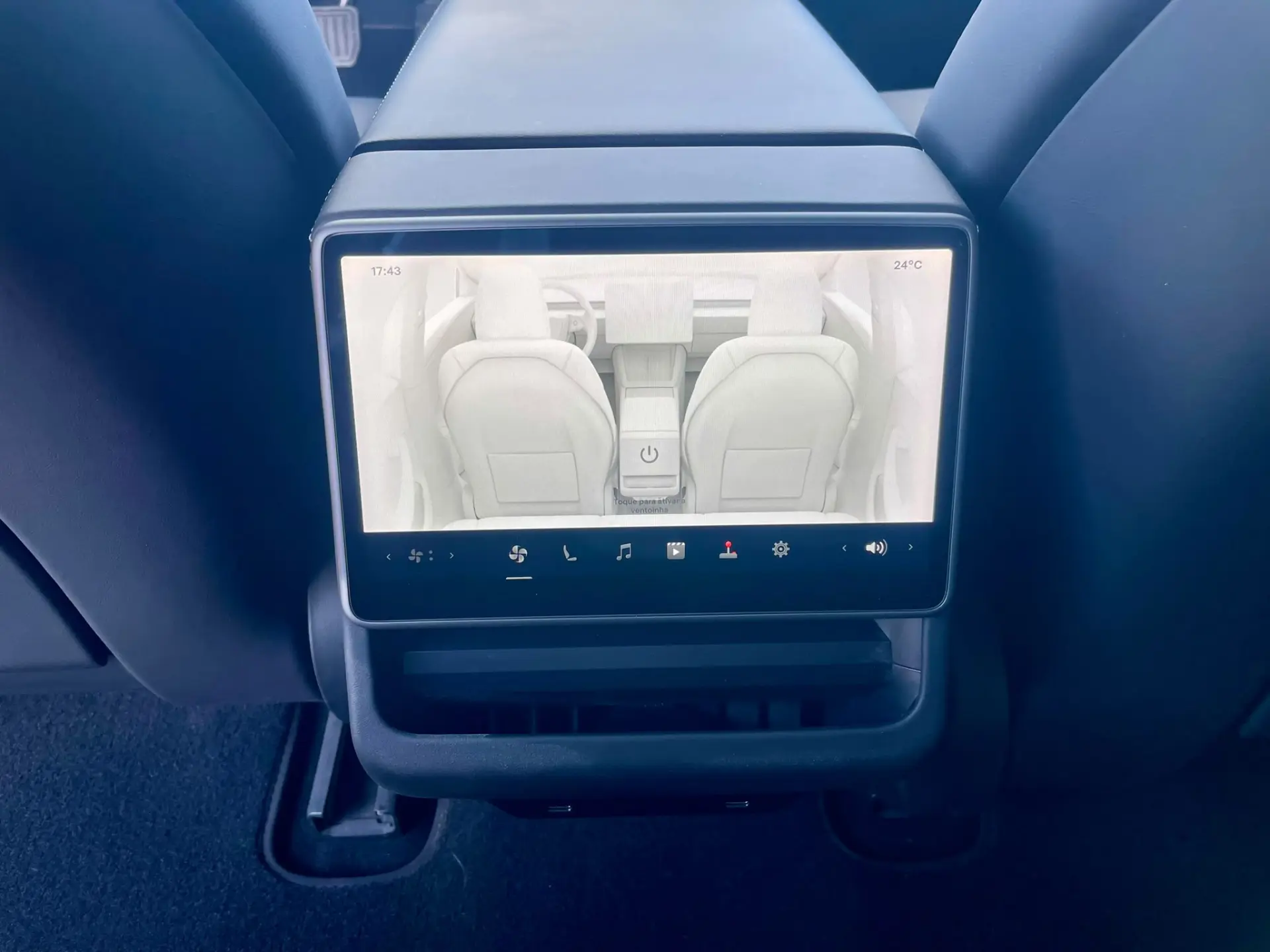 Tesla Model 3 Tração Traseira 11