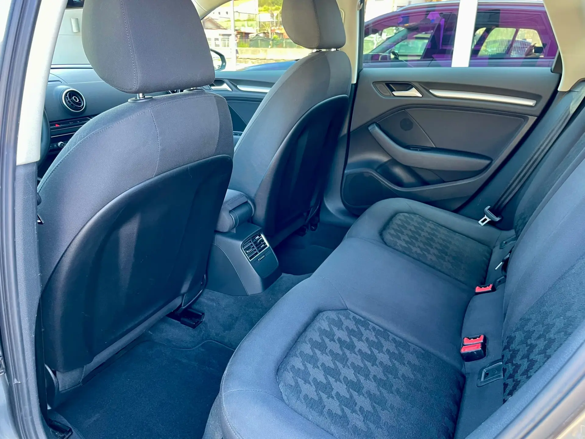 Audi A3 Sportback 1.6 TDI Attraction Ultra 10