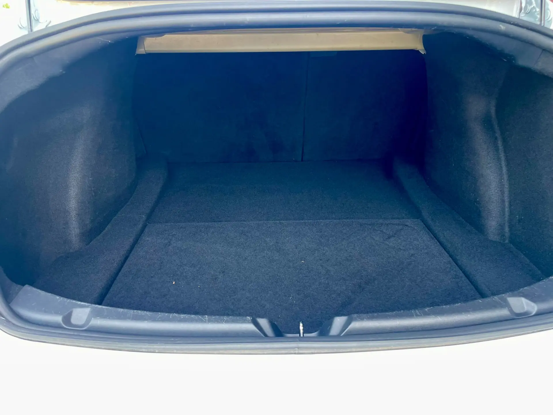 Tesla Model 3 Standard Range Plus RWD 12