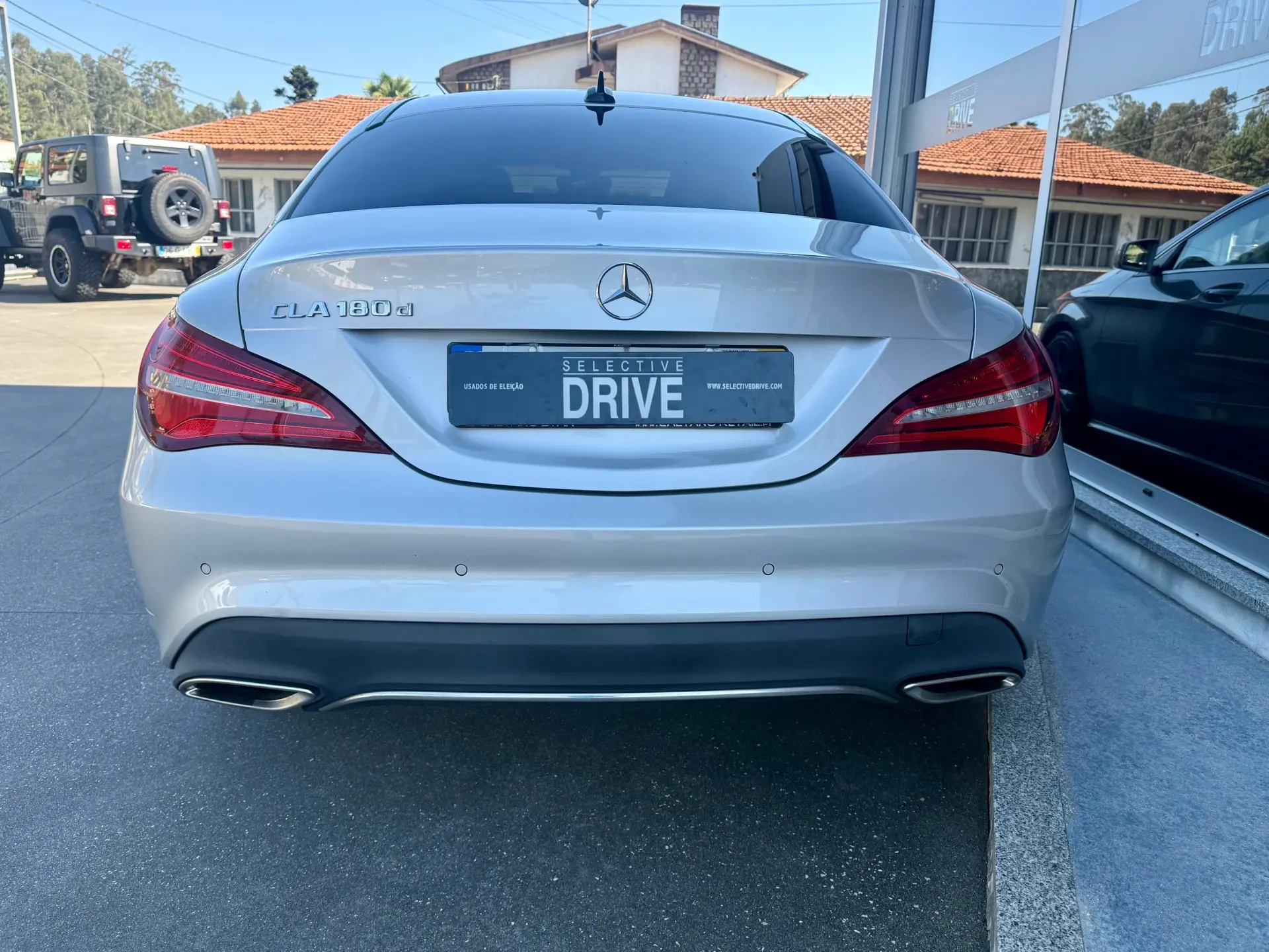 Mercedes-Benz CLA 180 d Urban 5
