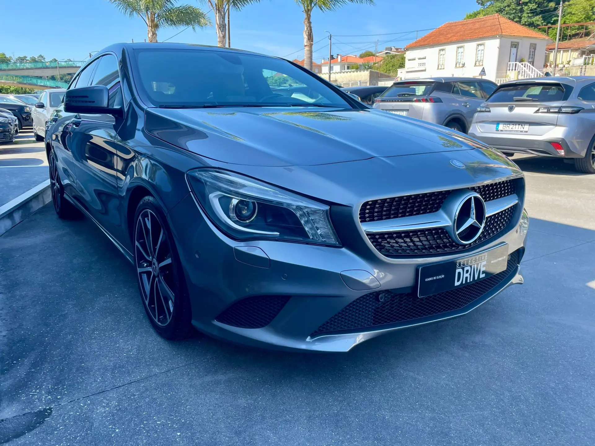 Mercedes-Benz CLA 180 d Shooting Brake Urban 3