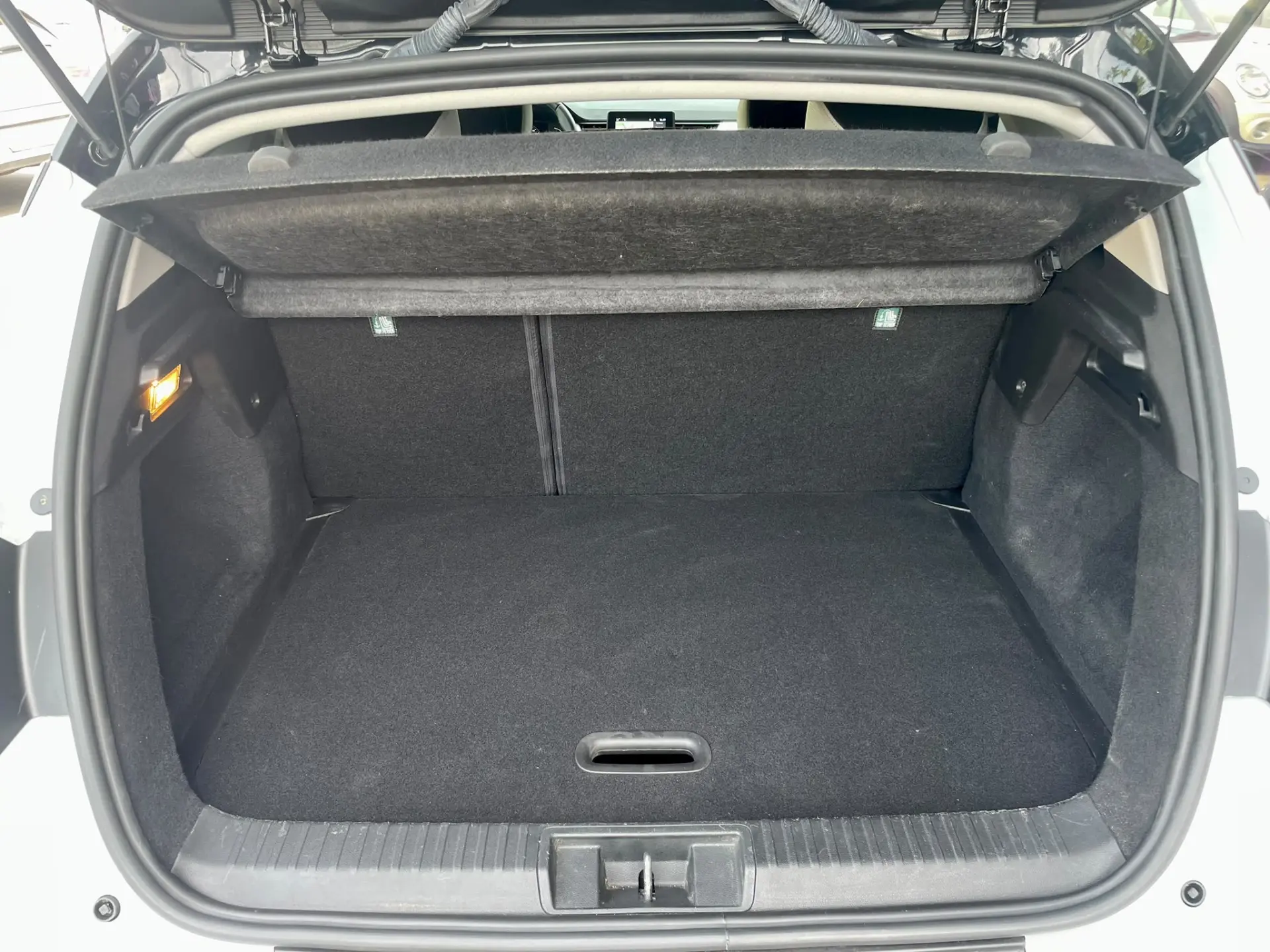 Renault Captur 1.0 TCe Exclusive Bi-Fuel 11
