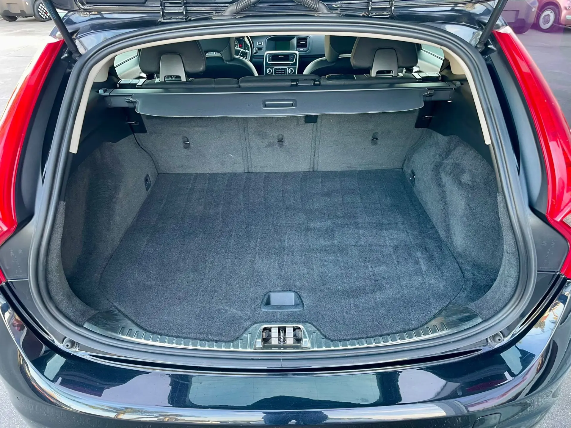 Volvo V60 1.6 D2 Drive Momentum Powershift Start/Stop 13