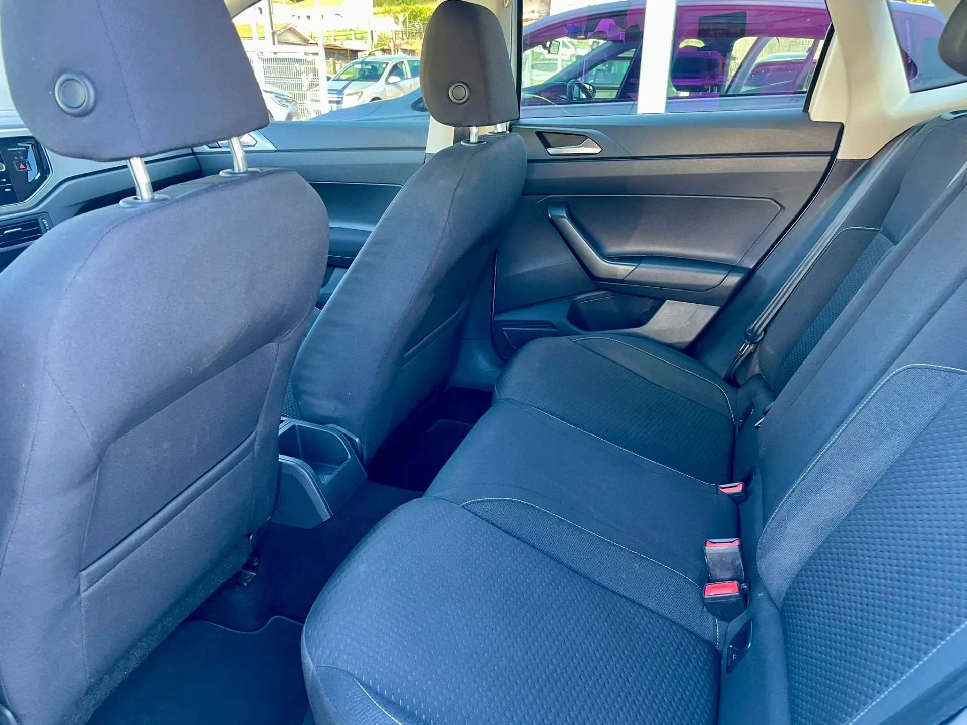 Volkswagen Polo 1.0 TSI Confortline 10