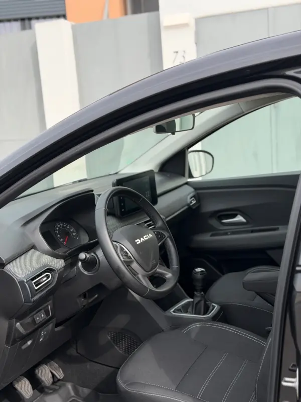 Dacia Sandero 1.0 ECO-G Essential Bi-Fuel 5