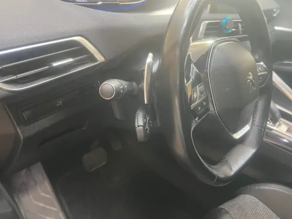 Peugeot 3008 1.5 BlueHDi GT Line J19 EAT8 13