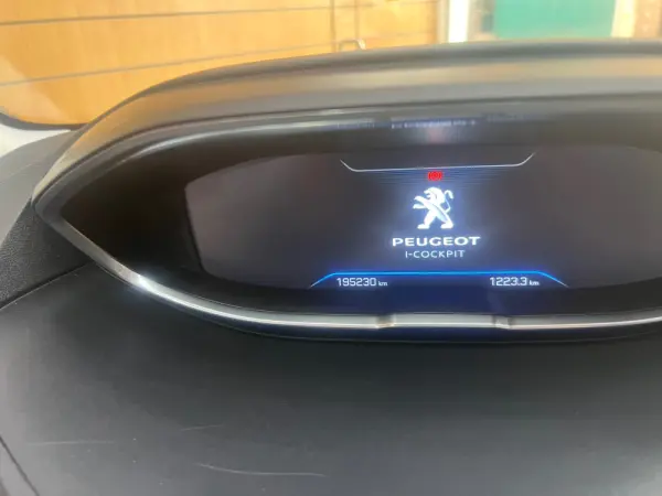 Peugeot 3008 1.5 BlueHDi GT Line J19 EAT8 15