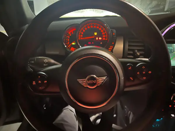 MINI Cabrio Cooper D 15