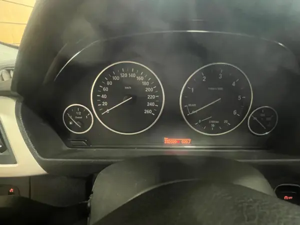 BMW 318 d Advantage Auto 9