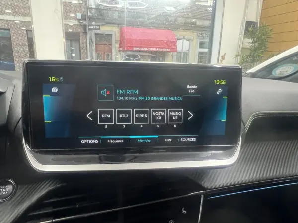 Peugeot e-2008 50 kWh GT Line 13