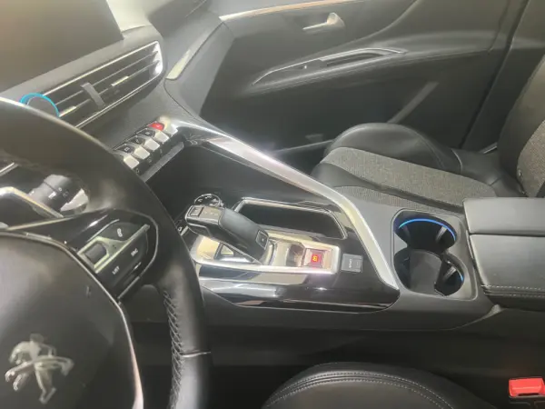 Peugeot 3008 1.5 BlueHDi GT Line J19 EAT8 14