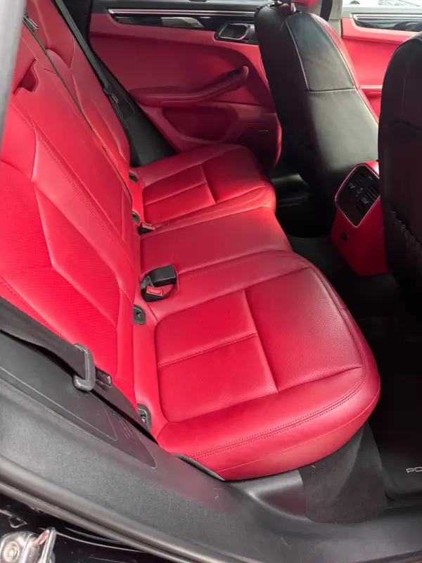 Porsche Macan Turbo Performance Package 14