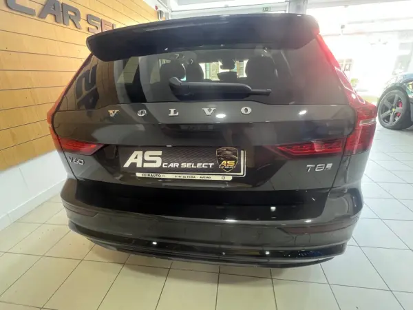 Volvo V60 2.0 T8 AWD TE Plus Dark 9