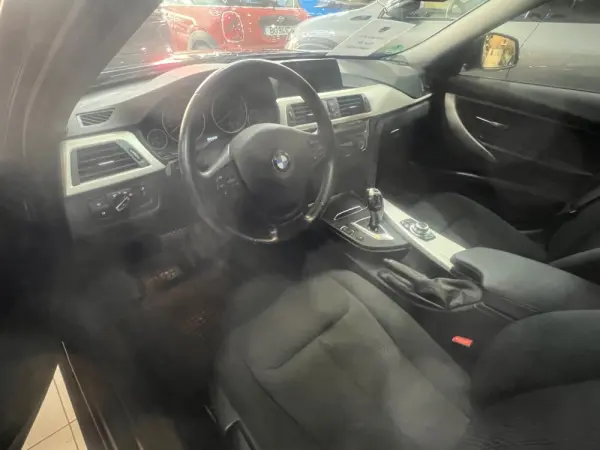 BMW 318 d Advantage Auto 7