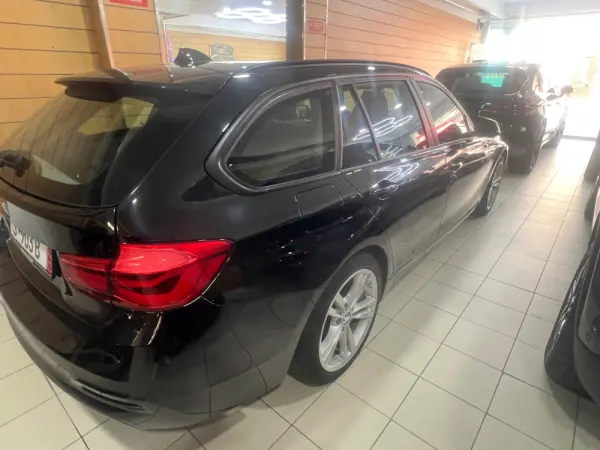 BMW 318 d Advantage Auto 4
