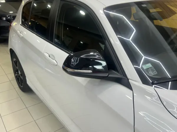 BMW 116 d EfficientDynamics 4