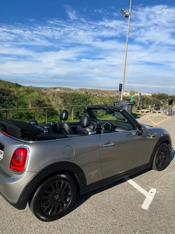 MINI Cabrio Cooper D 5