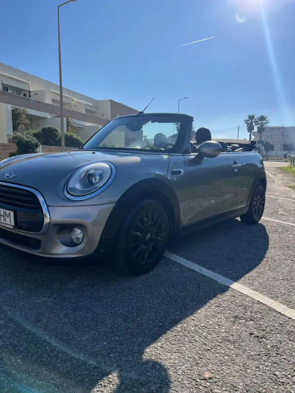MINI Cabrio Cooper D 8