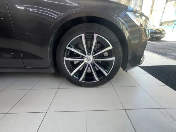 Volvo V60 2.0 T8 AWD TE Plus Dark 11