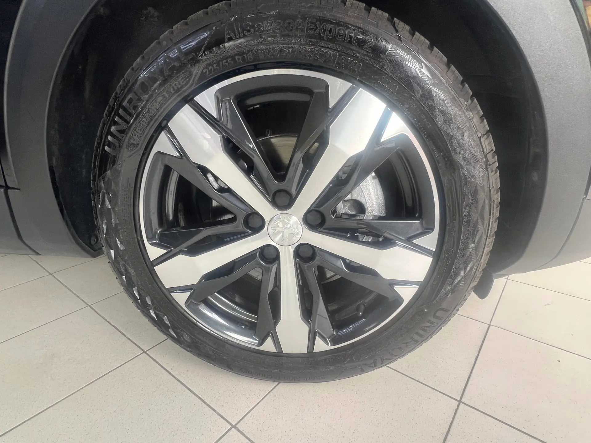 Peugeot 3008 1.5 BlueHDi GT Line J19 EAT8 9