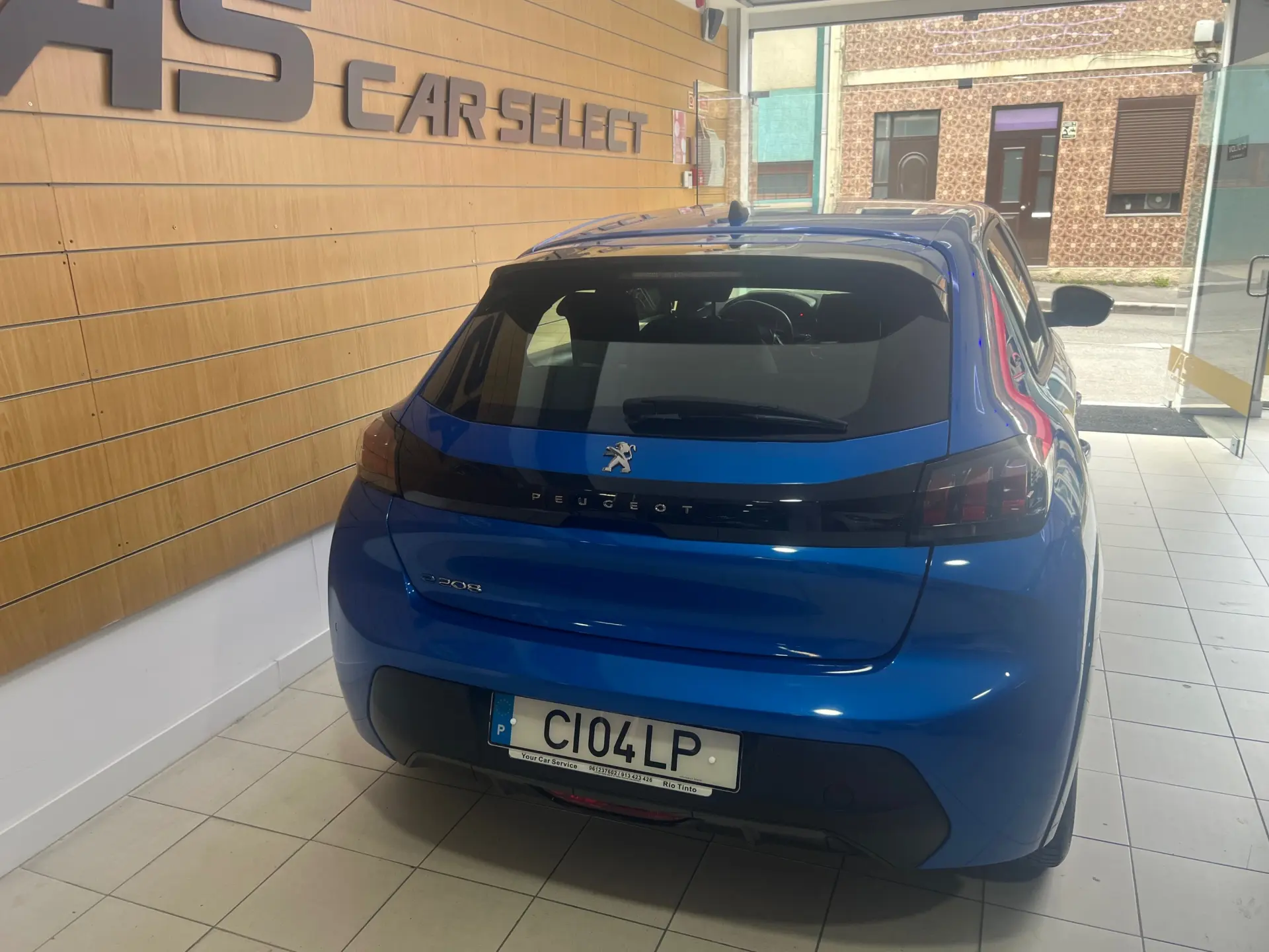 Peugeot 208 ACTIVE 4