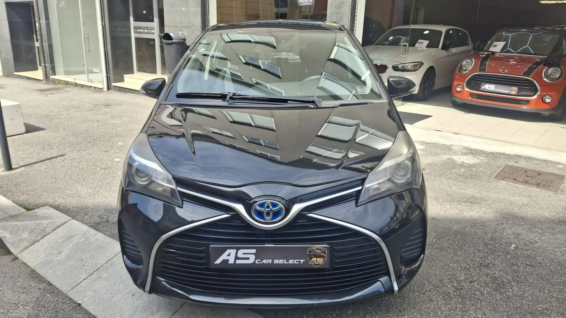 Toyota Yaris 1.5 HSD Exclusive+P.Luxury 1