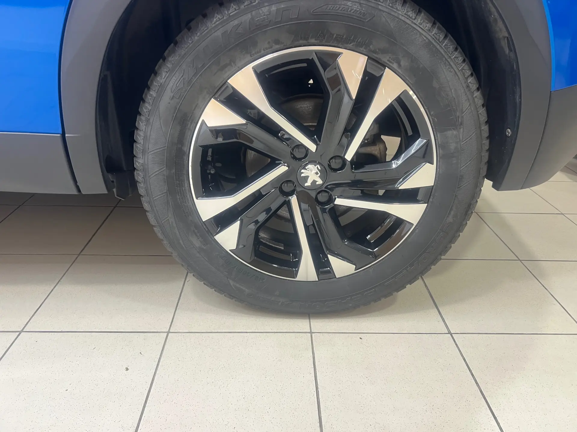 Peugeot e-2008 50 kWh GT Line 5
