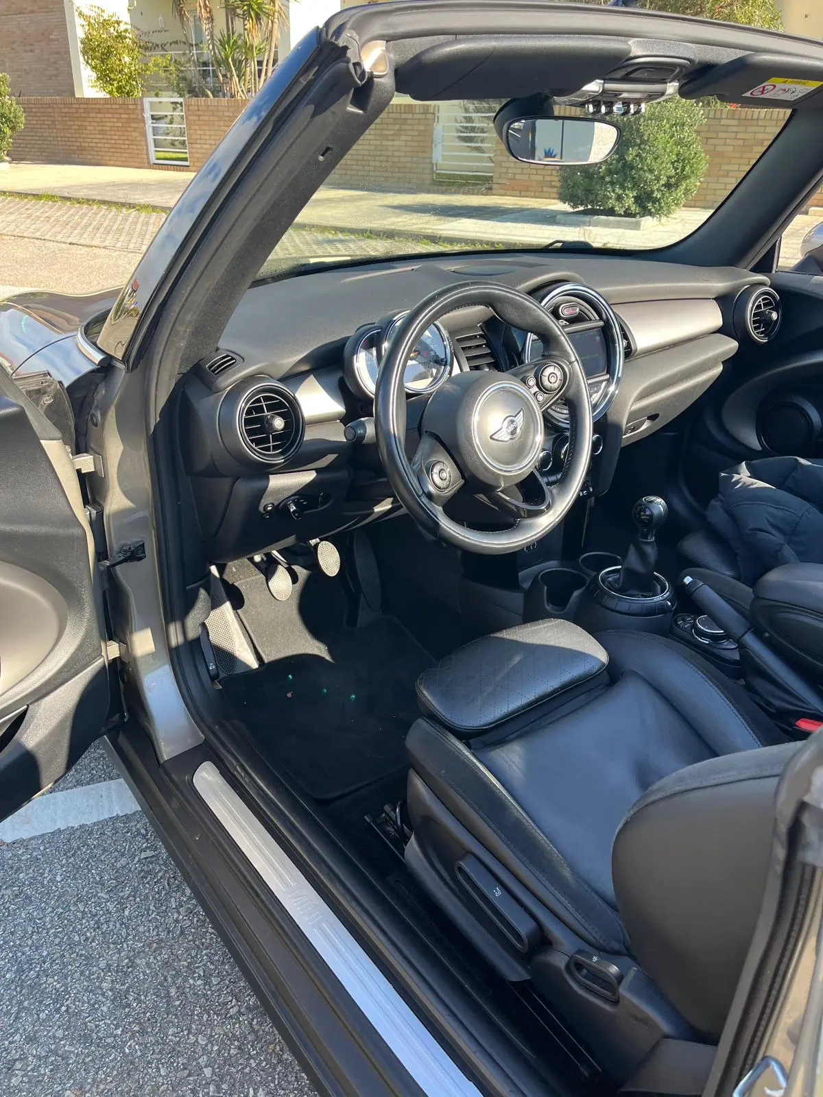 MINI Cabrio Cooper D 10
