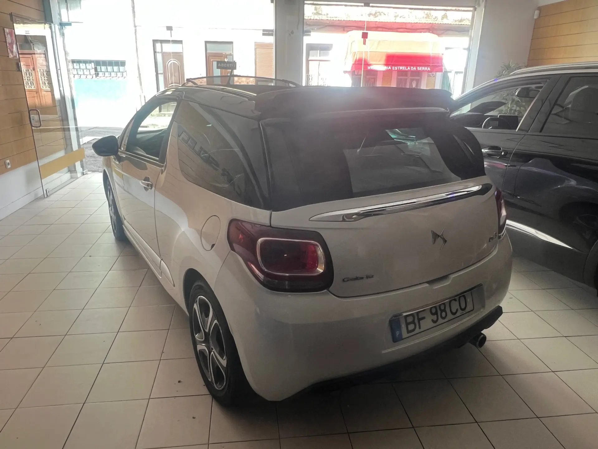 DS DS3 Cabrio PureTech 110 Stop&Start Limited Edition 1955 3