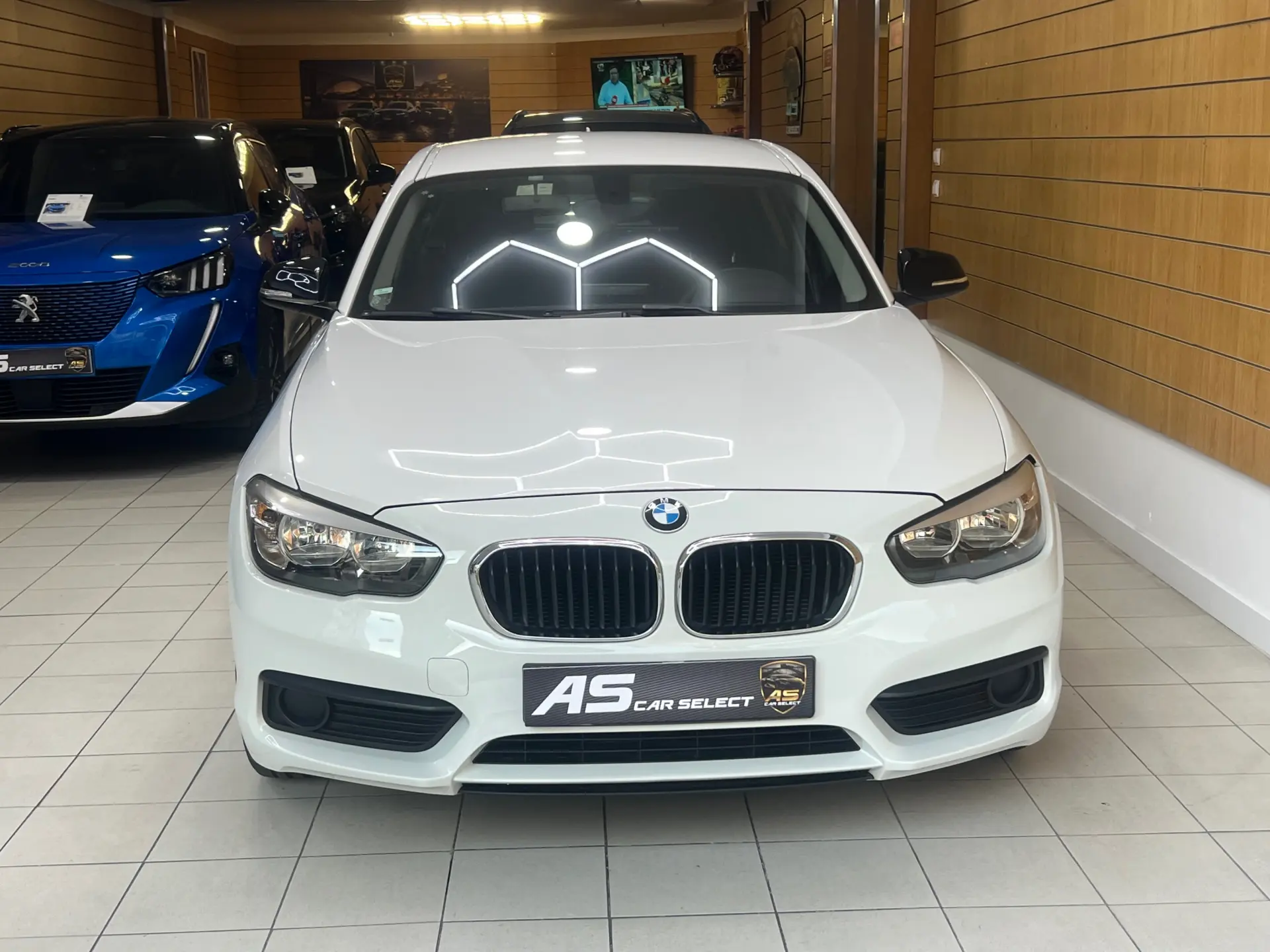 BMW 116 d EfficientDynamics 1