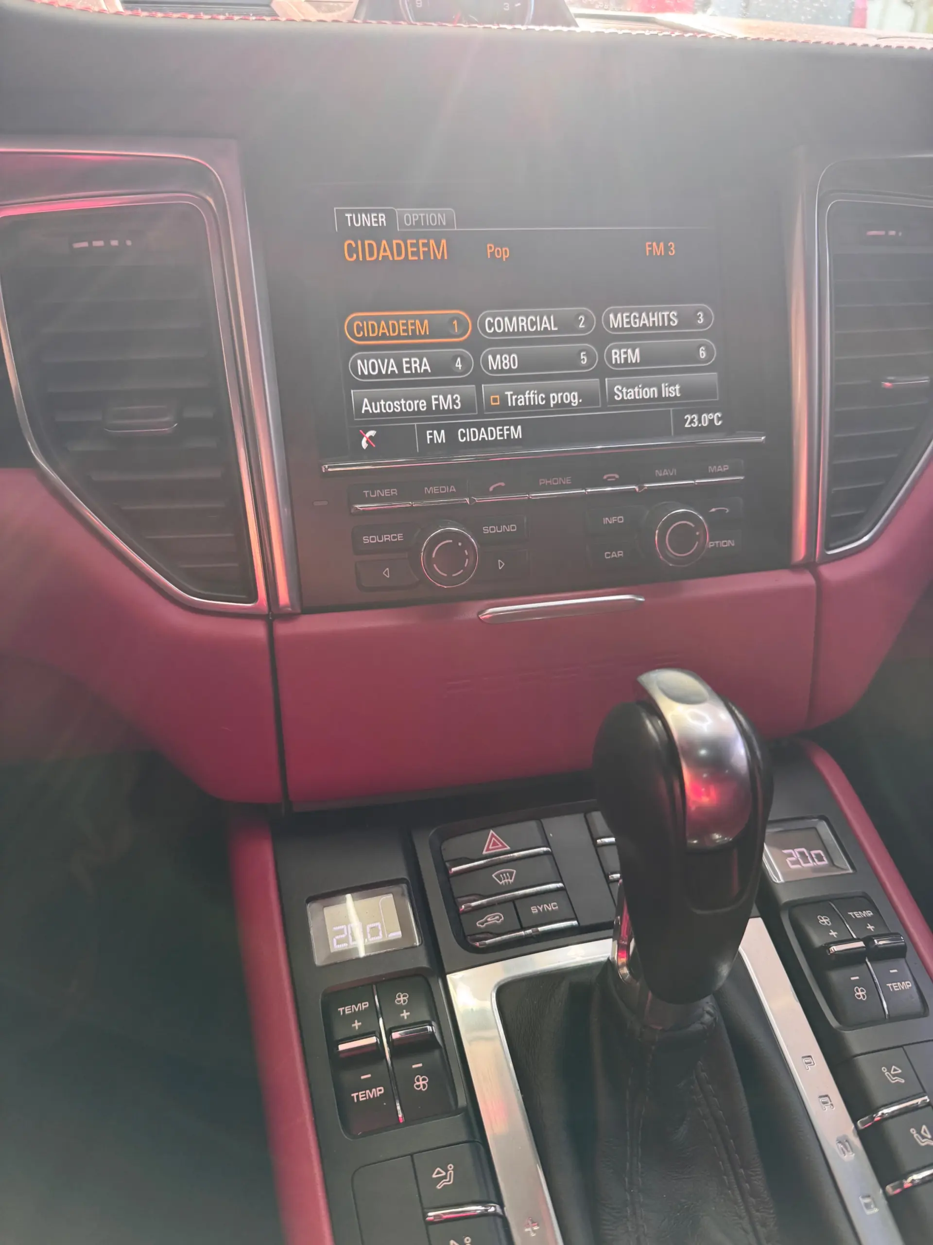 Porsche Macan Turbo Performance Package 10