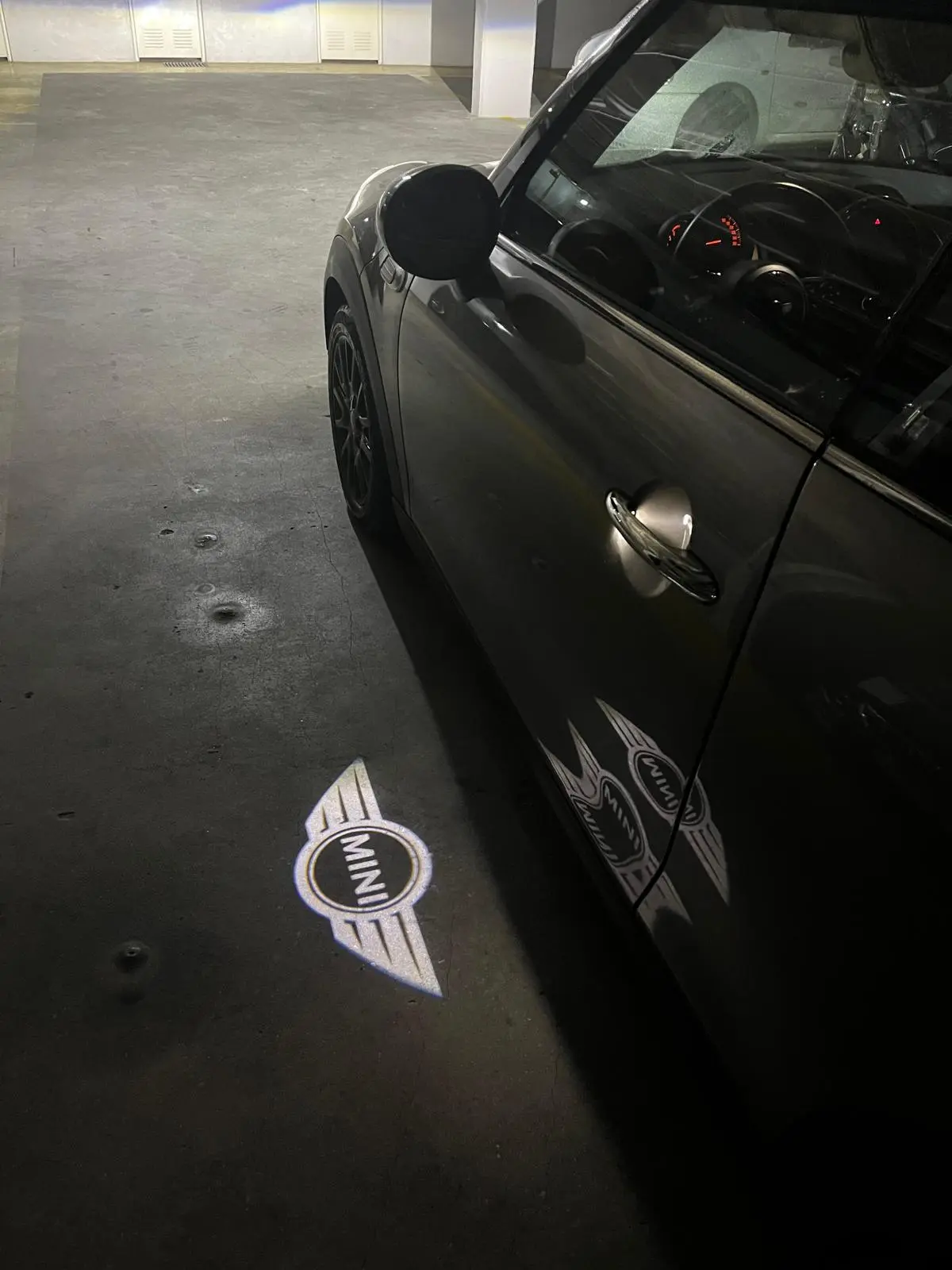 MINI Cabrio Cooper D 21